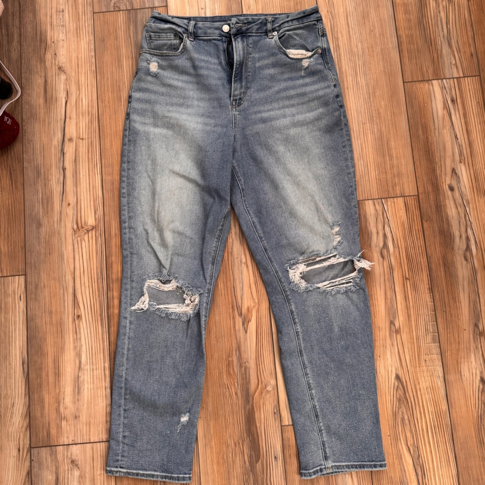 AMERICAN EAGLE JEANS - LIKE NEW